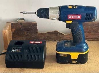 RYOBI Drill/Screwdriver And Battery Set