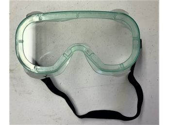 Lot O 8 - Anti Fog Safety Googles - New In Packaging