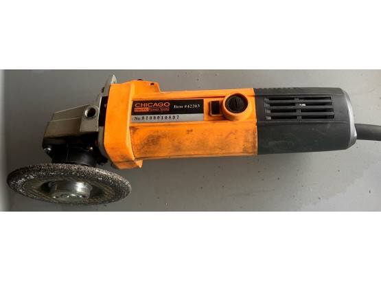 CHICAGO ELECTRIC Power Tools 4' Angle Grinder In Hard Case