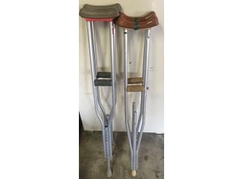 Lot Of 2 Pairs Of Adjustable Crutches