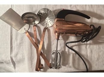 Cool Copper Mixer With 3 Copper Enhanced Utensils