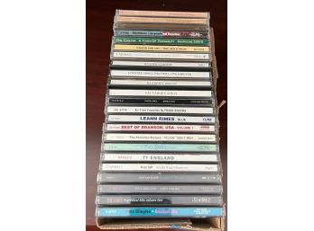 Lot Of 20 Compact Discs