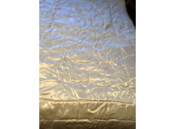 King Size Satin Comforter With Extras