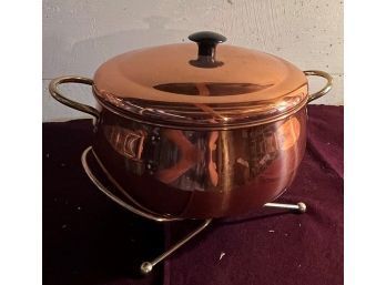 COPPER Pot With Lid On Stand