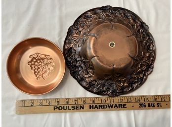 2 Copper Decorative Bowls