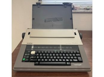 Vintage BROTHER AX-20 Electronic Typewriter