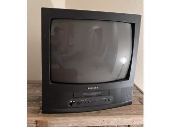 19' Samsung TV With VCR & Remote