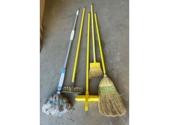 Lot Of 5 Items (3 Mops And 2 Brooms)