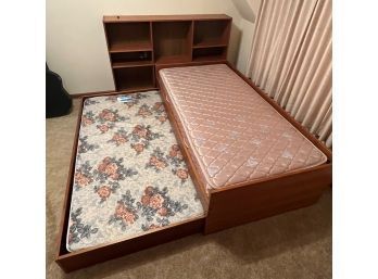 Twin Wooden Day Bed With Trundle  ***DISASSEMBLED***