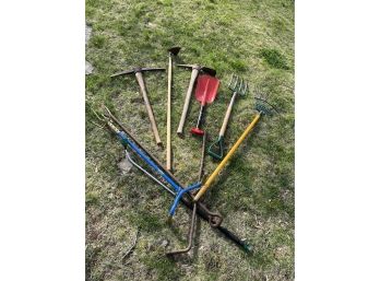 Grouping Of Gardening / Hand Tools