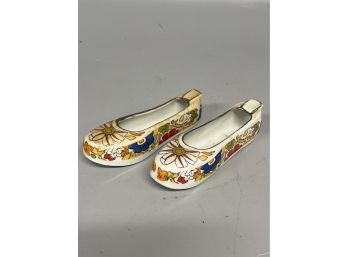 (2) Korean Porcelain Shoe Ashtrays