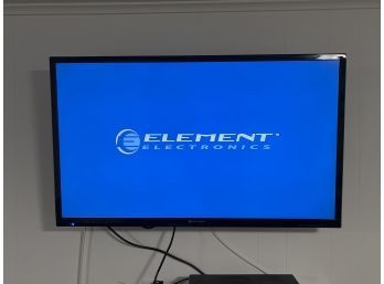 Element 40' Flatscreen TV