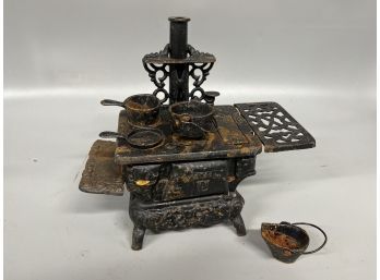 American Antique Miniature Cast Iron Stove W/ Pots & Pans
