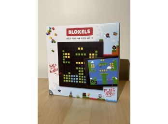 Bloxels Build Your Own Video Games Starter Kit