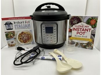 6Qt Instant Pot Incl. Cookbooks