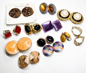 Large Lot Of Vintage Clip On Earrings