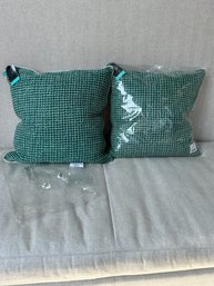 2 Pillows Villa Home Collection Essentials