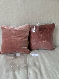 2 Pillows, Villa Classic Home