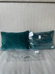 2 Pillows