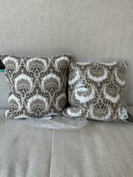 2 Pillows By Villa Classic Home Collection