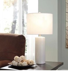Ashley Furniture Ceramic Table Lamp
