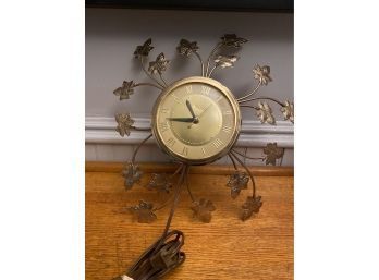 Mid Century Modern Gold Leaves United Clock Working