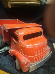 Vintage Smith And Miller Dump Truck With Hand Control