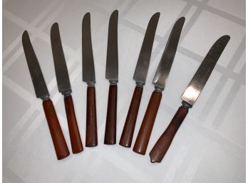 Set Of 7 Vintage Bakelite Dinner Knives With Caramel-colored Handles