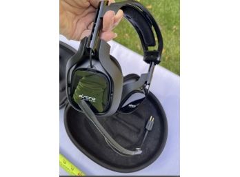 Astro A40 Corded Headphones With Microphone And Zippered Case