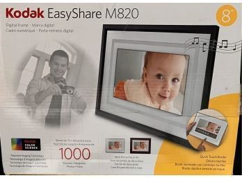 Kodak Easy Share M820 - New In Box