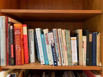 Book Shelf Lot - Dan Brown, James Joyce