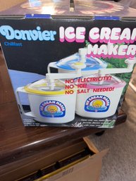 Donvier Ice Cream Maker New In Box