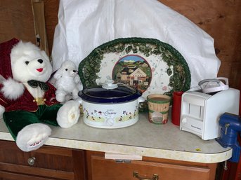 Household Lot - Crockpot, Decorative Tray, Stuffed Animals