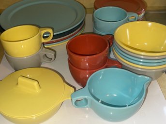 Set Of Monterey Melmac Watertown Pattern - 24 Pieces And Cream And Sugar Matching 3 Plastic Baking Bowls,