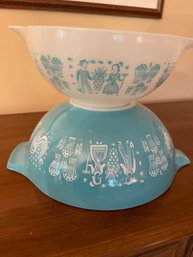 PYREX White  Turquoise Amish Butterprint - Set Of Two