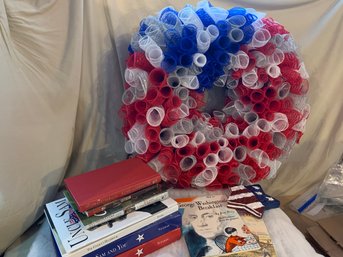 Fourth Of July Lot - Wreath, Books