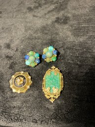 Beautiful Lot Of Vintage Coro Pin/ Kramer Clip On Earrings / Glass Or Jade Like Pin
