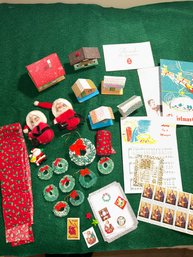 CHRISTMAS LOT  SANTA CLAUS WREATHS COTTAGE HOUSES EPHEMERA  RIBBON Stamps