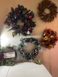 Assortment Of Wreaths Welcome Friends /Driftwood /Fall
