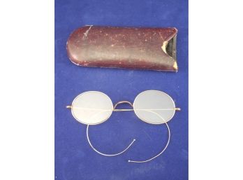 Pair Of Antique Gold Eye Glasses / Spectacles