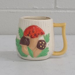 ADORABLE Vintage Signed 1970s Mushroom Mug