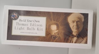 NEAT (unless You're On Tesla's Side) Build Your Own Thomas Edison Light Bulb Kit New