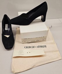 Authentic Vintage Georgio Armani Pumps Size 37