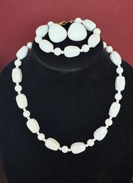 Funky Mod 60s Plastic Beaded Necklace, Earring, And Bracelet Set