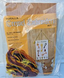 CRAFT TIME NOS Crewel Embroidery Key Keeper Kit