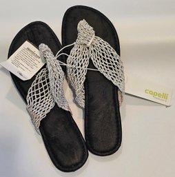 NWT Capelli New York Size 8 Knot Mesh Silver And Black Sandals