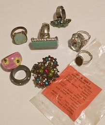 Costume Ring Grouping Including Vintage Mood Ring