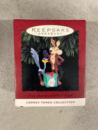 1994 Hallmark Looney Tunes Collection Ornament