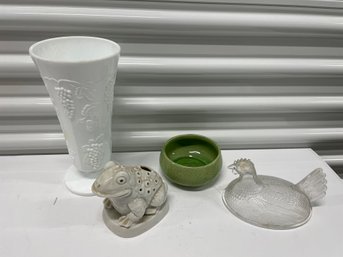 Mixed Glassware Incl. Frog Lidded Tealight, Milkglass Vase
