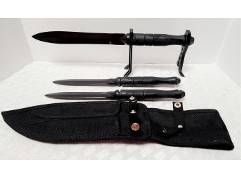 3 Black Knife Set With Sheath And Stand